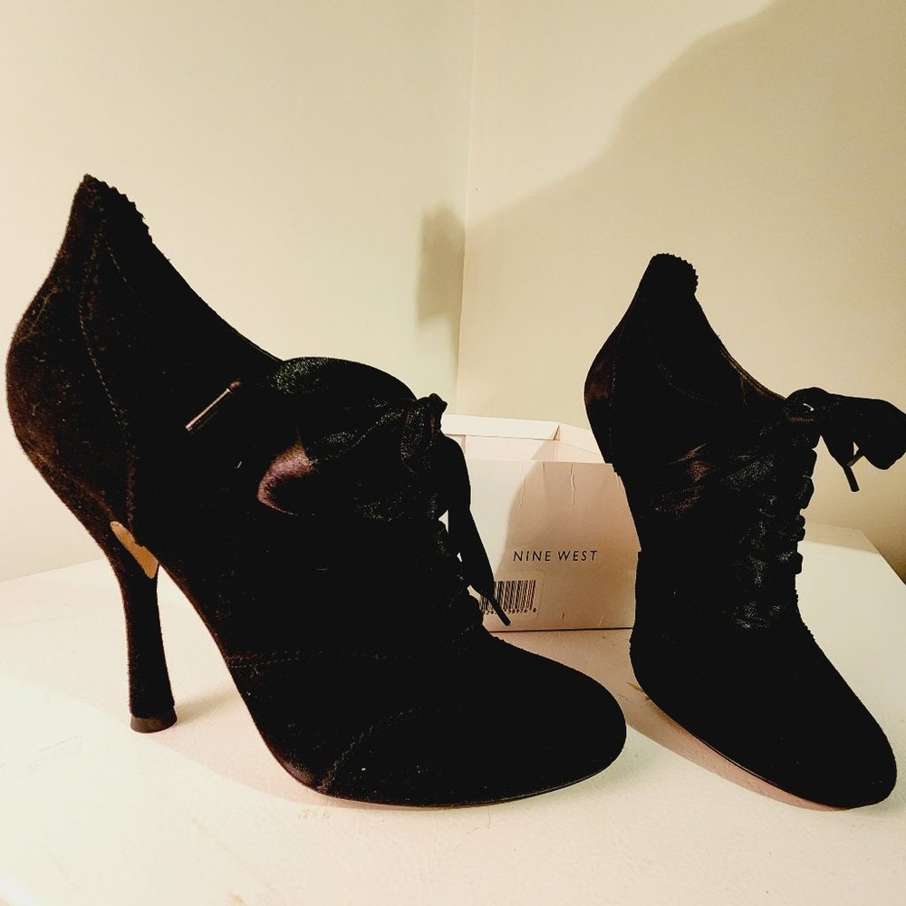 None West Black Suede Vinessa 9.5